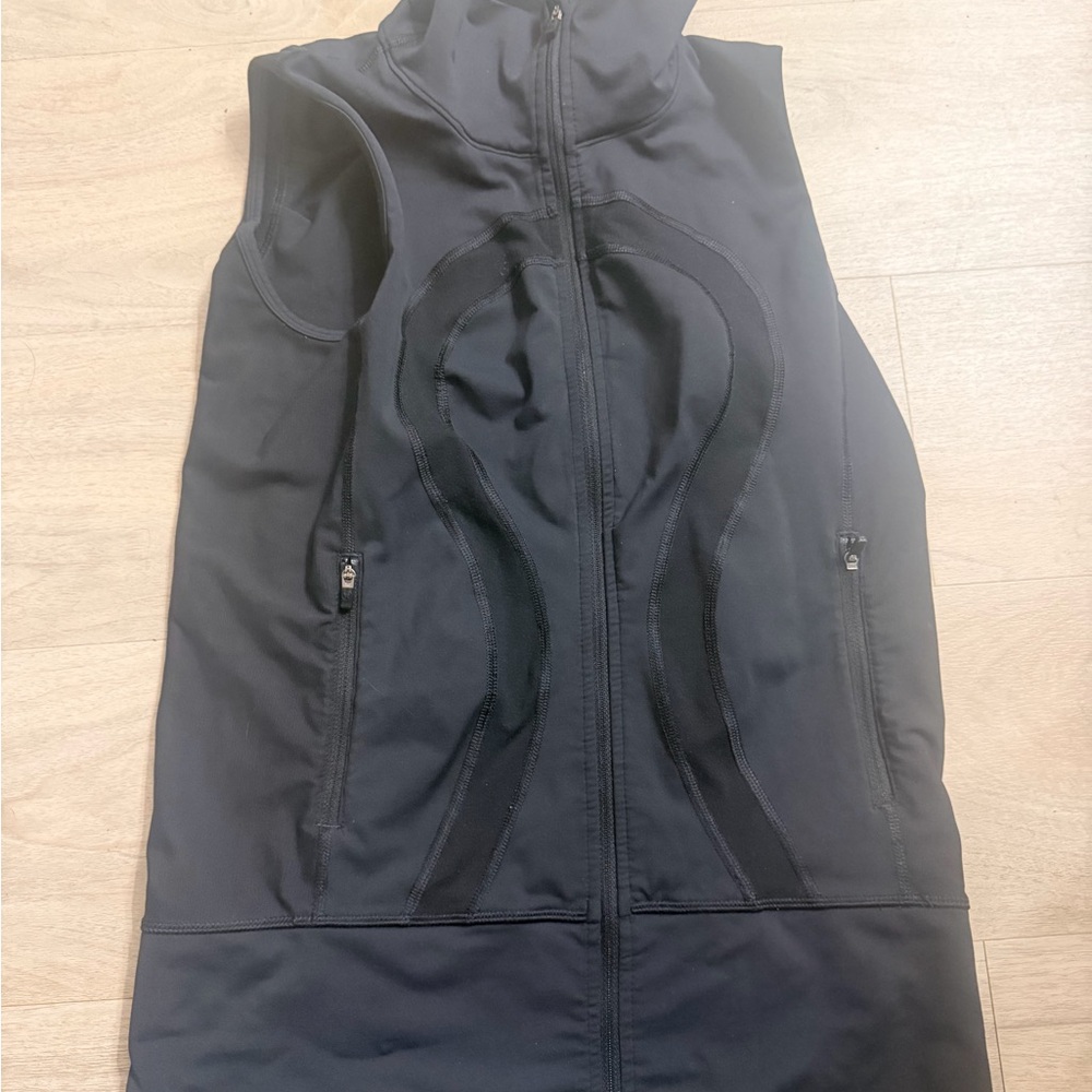 Lululemon Black Sleeveless Zip-Up Active Vest